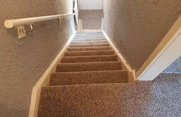 Carpet with free fitting Chesterfield